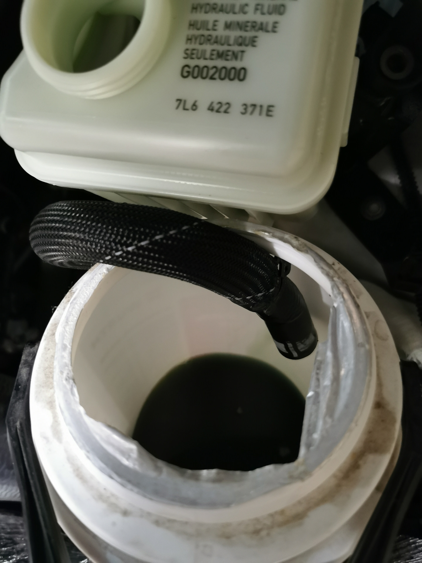 Замена жидкости ГУР — Volkswagen Touareg (2G), 3 л, 2013 года ...
