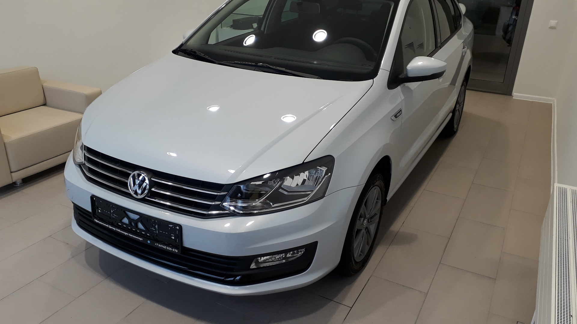 Volkswagen Polo sedan connect