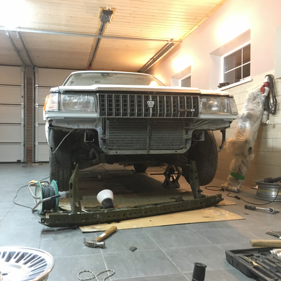 Сначала прихватили, потом сняли и обварили. — Toyota Crown (S120)