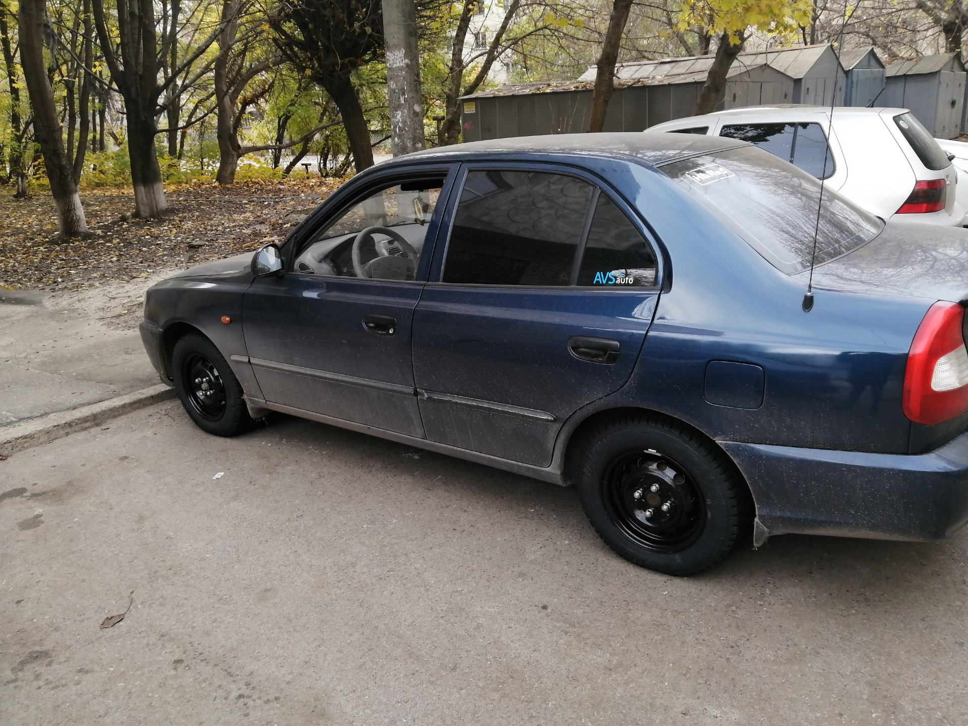 Переобувка на зимнюю резину — Hyundai Accent (2G), 1,5 л, 2006 года ...