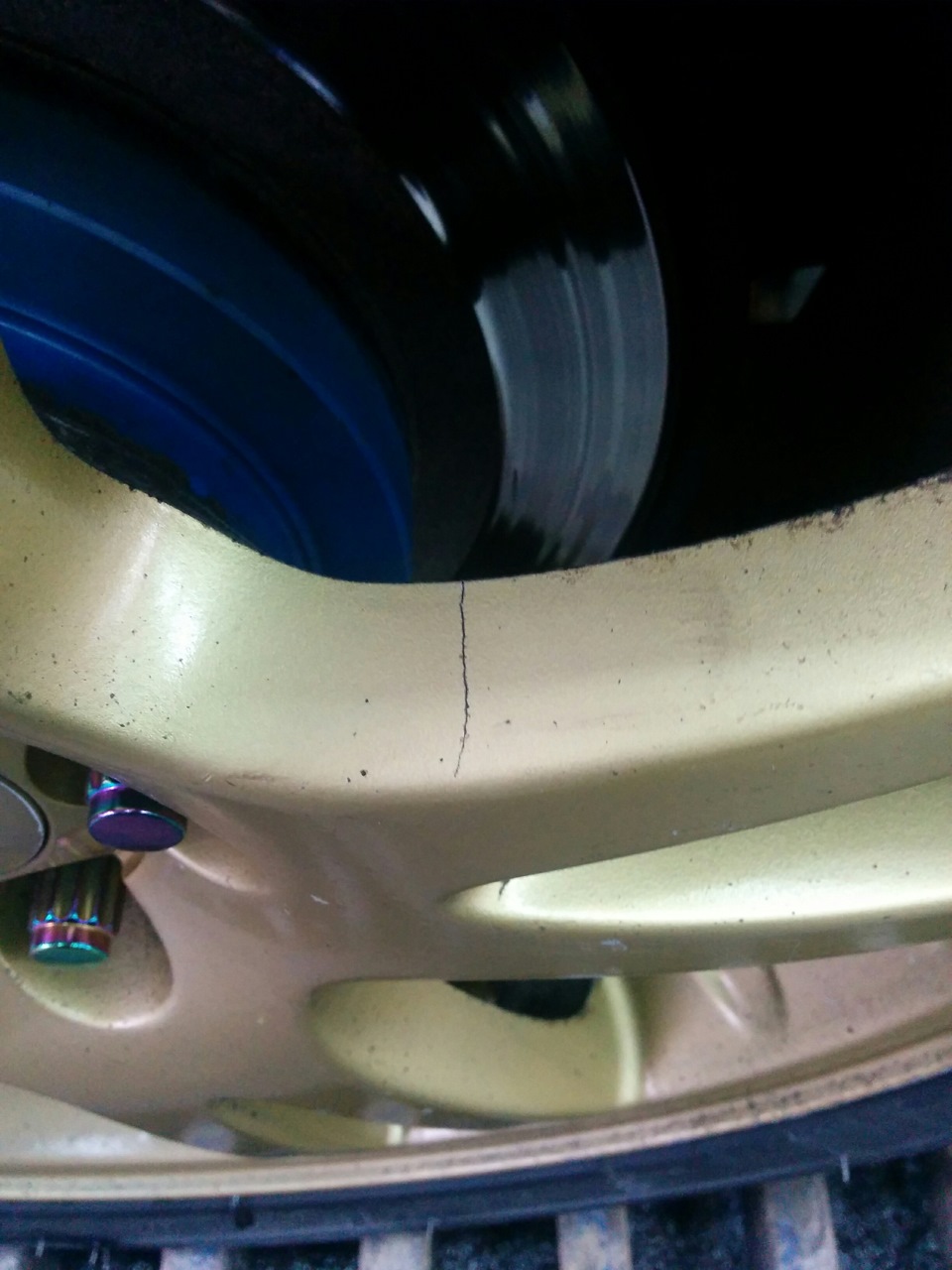 Немного о грустном: треснул диск. — Subaru Legacy (BL/BP), 3 л, 2006 ...