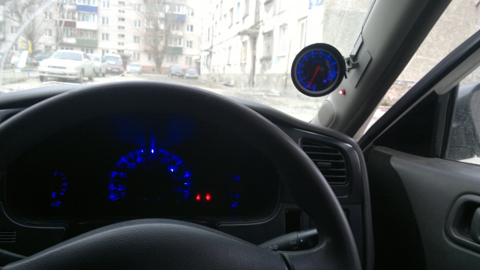 выносной тахометр — Nissan Expert (W11), 1,8 л, 2004 года | аксессуары ...