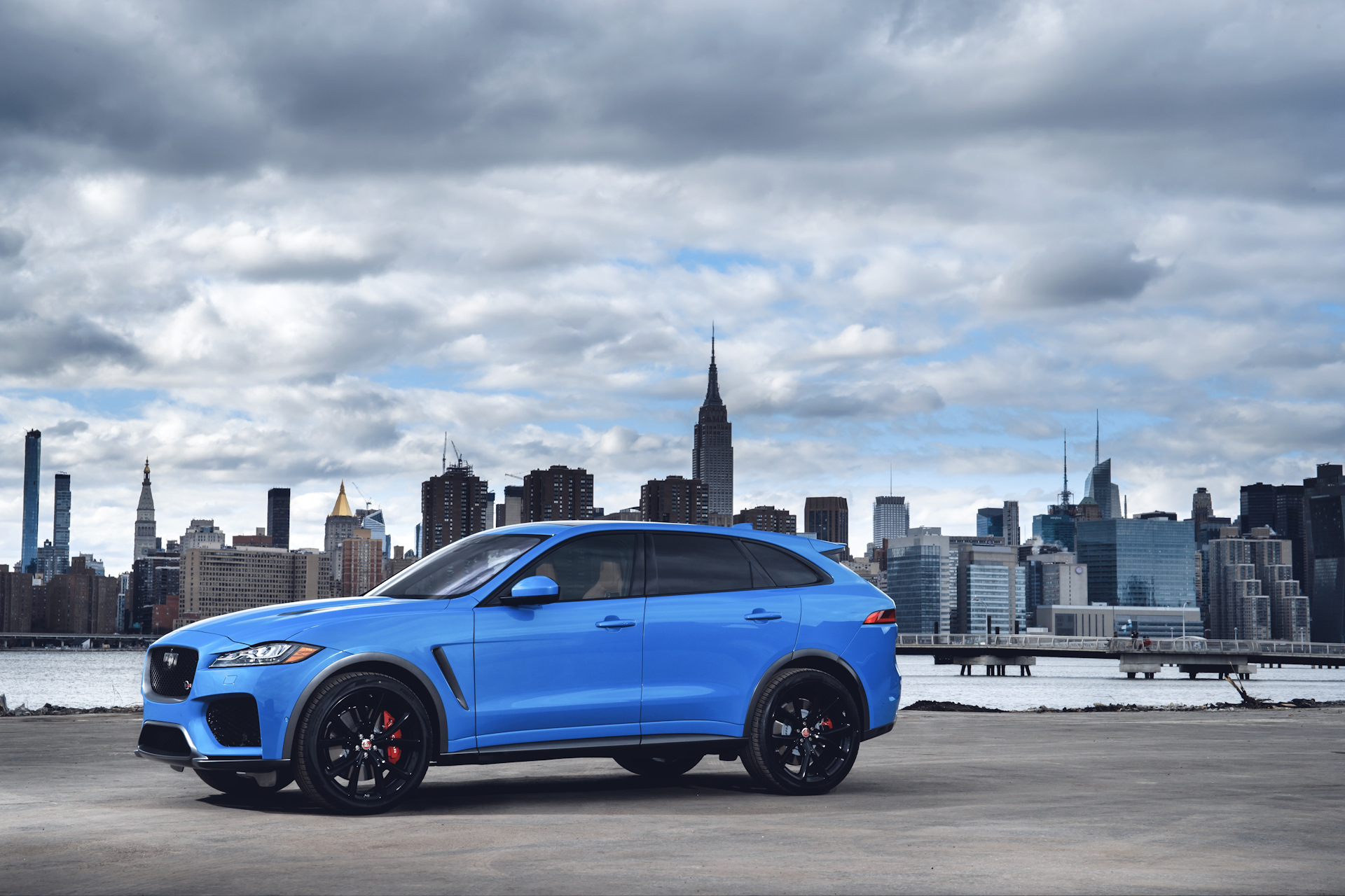 F Pace Jaguar матовый