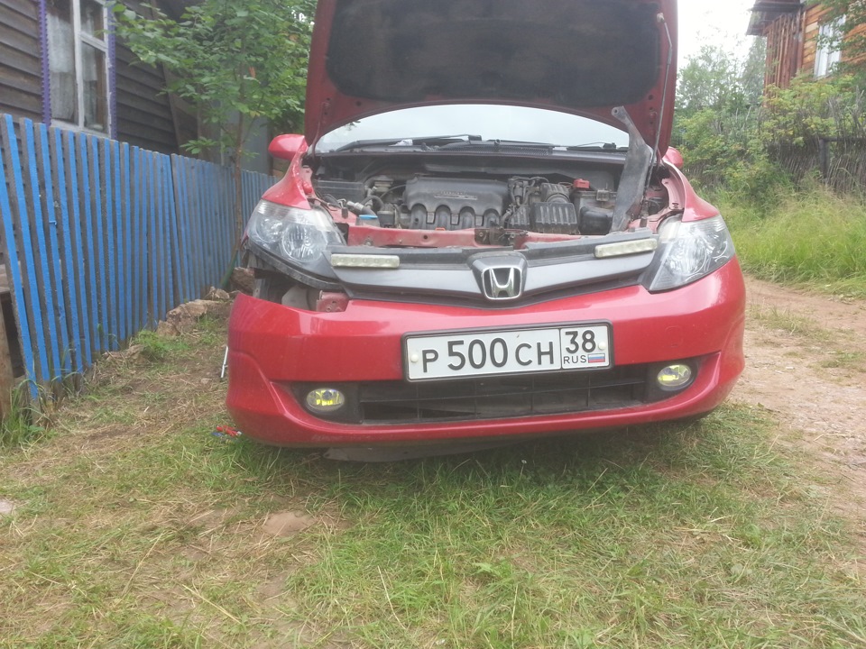 Как снять фару на хонда стрим Замена ламп габаритов и ламп ксенона - Honda Airwave, 1,5 л, 2006 года своими ру