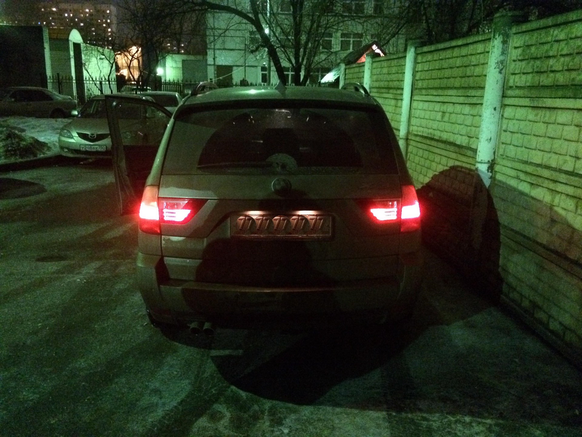 Bmw x5 горит поворотник