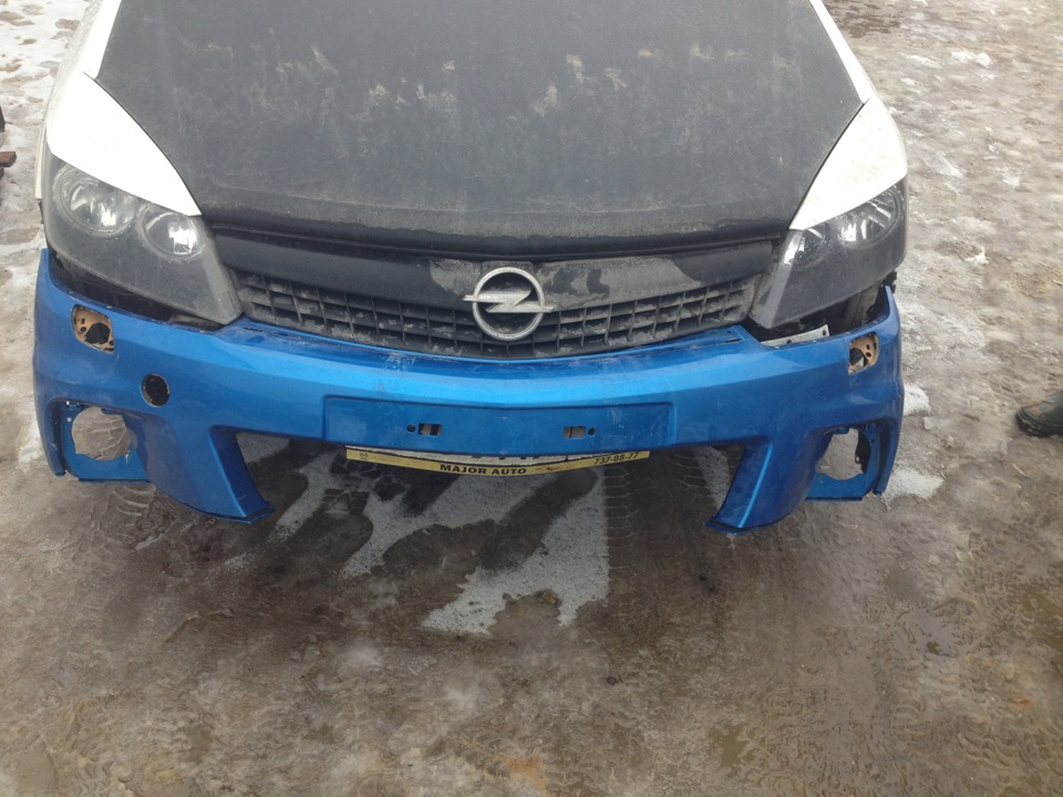 Передний бампер OPC Line II — Opel Astra H GTC, 1,8 л, 2010 года ...