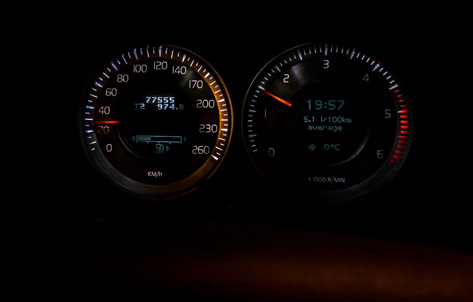 Еще немного, и будут все семерки, полет нормальный, расход топлива тоже ...