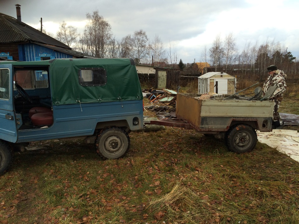 Луаз брянск. Луаз 969 четырехдверный. Луаз зеленый. Луаз зеленый. Луаз 968.