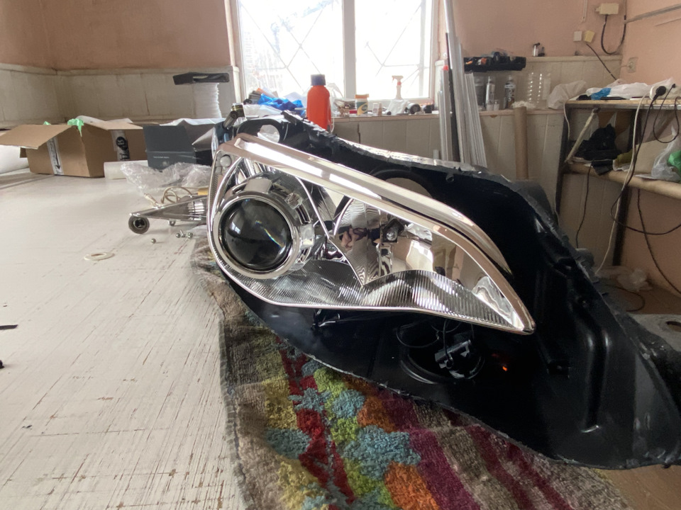 Форд фокус 2 поставить фару на. Фара depo ford focus 2 рестайлинг. Фары форд фокус 2 дорестайл. Форд фокус 2 линзы в фары. Черные фары форд фокус 2 рестайлинг.