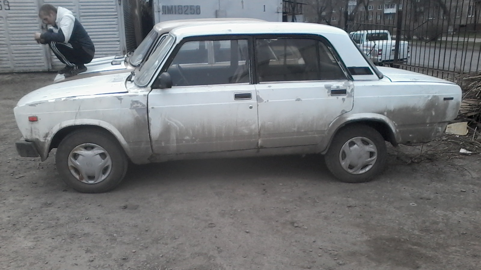 Lada 2105 1.5 бензиновый 1992 | Бомж стаил на DRIVE2