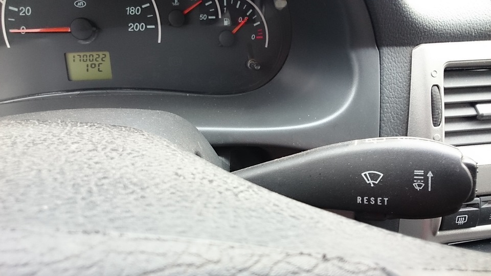 передние дворники еле двигаються — Lada Приора универсал, 1,6 л, 2011 ...