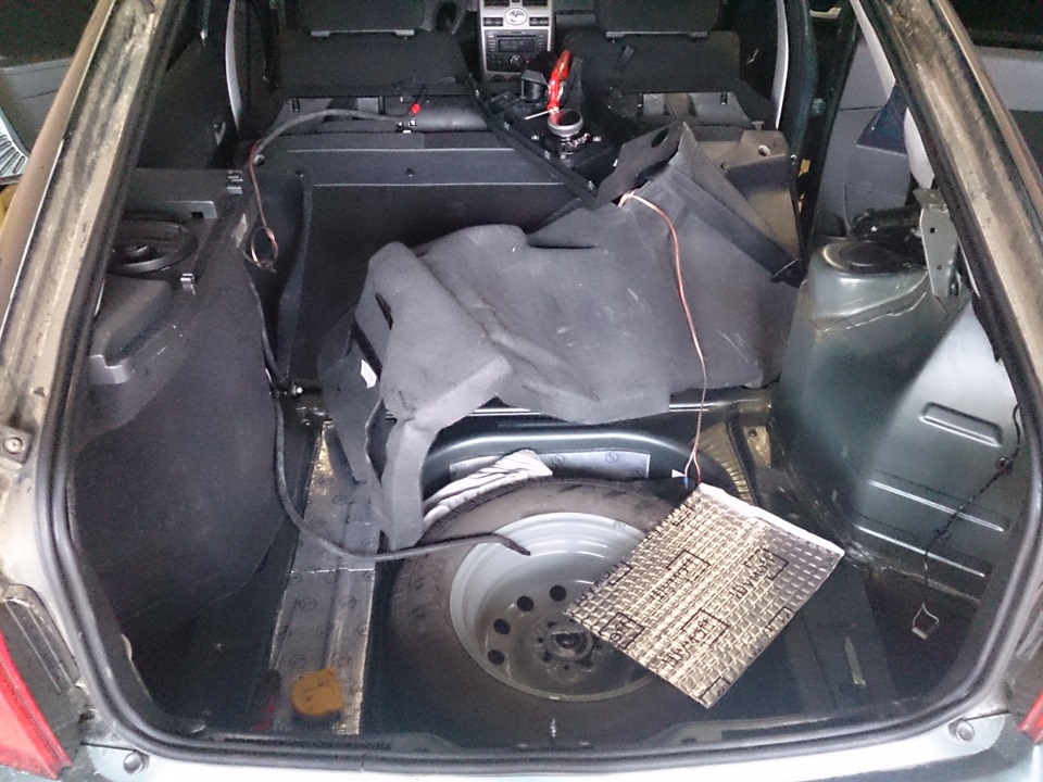 немного шумки — Lada Приора хэтчбек, 1,6 л, 2011 года | автозвук | DRIVE2