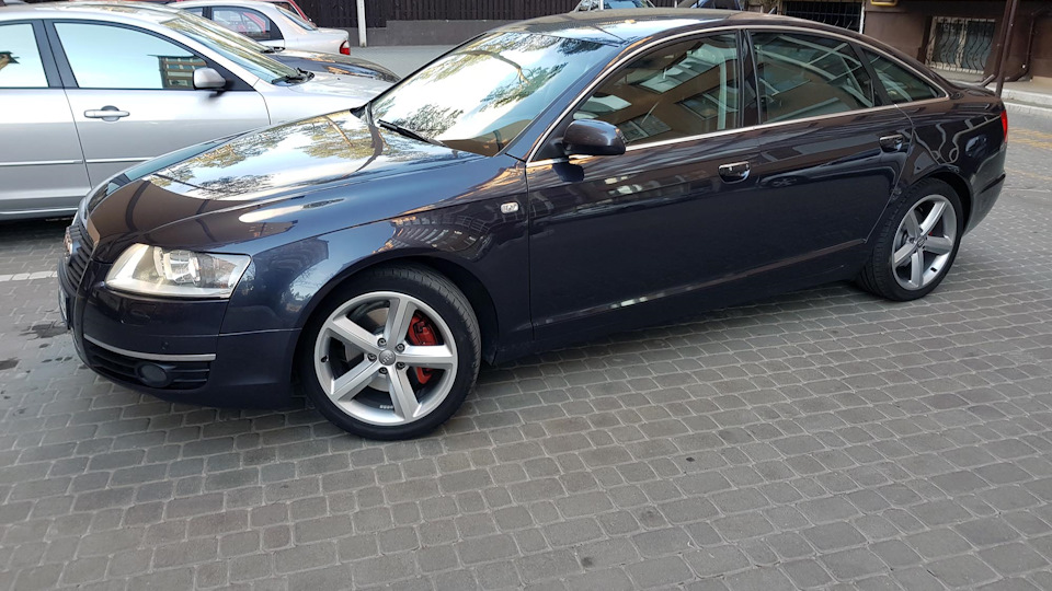 audi a6 на дисплее желтый круг audi a6 на дисплее желтый круг