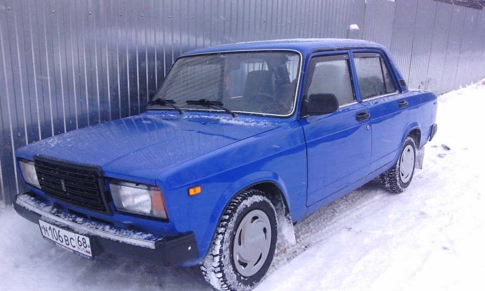 Lada 2107 синий