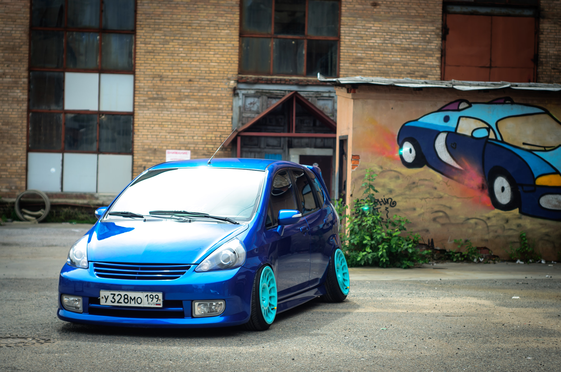 Honda Jazz stance