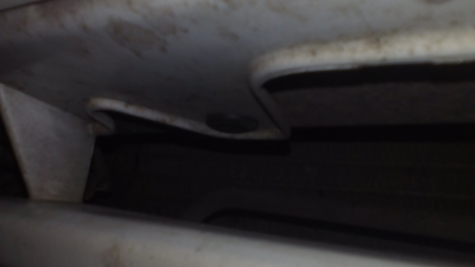 Крепление бампера — Toyota Camry Gracia, 2,2 л, 1998 года | своими ...