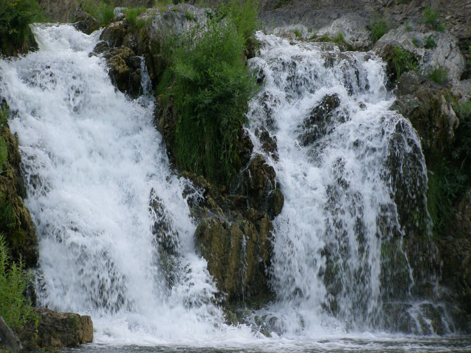 Успенский водопад в Новосибирской области