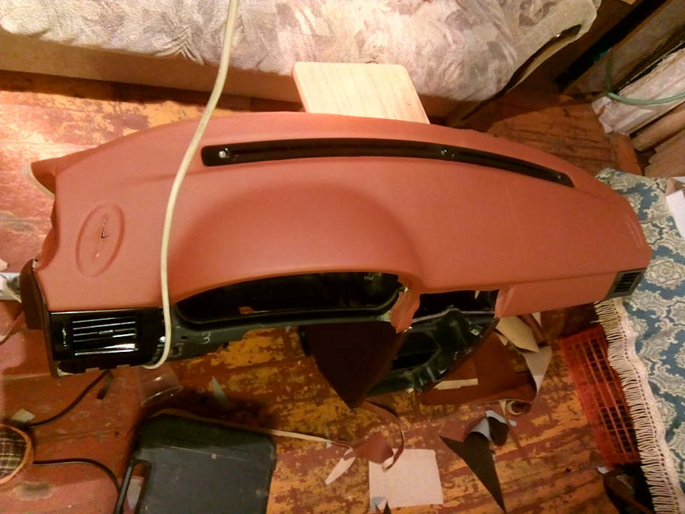 Экокожа обтяжка торпеды приора — Lada Приора седан, 1,6 л, 2010 года ...