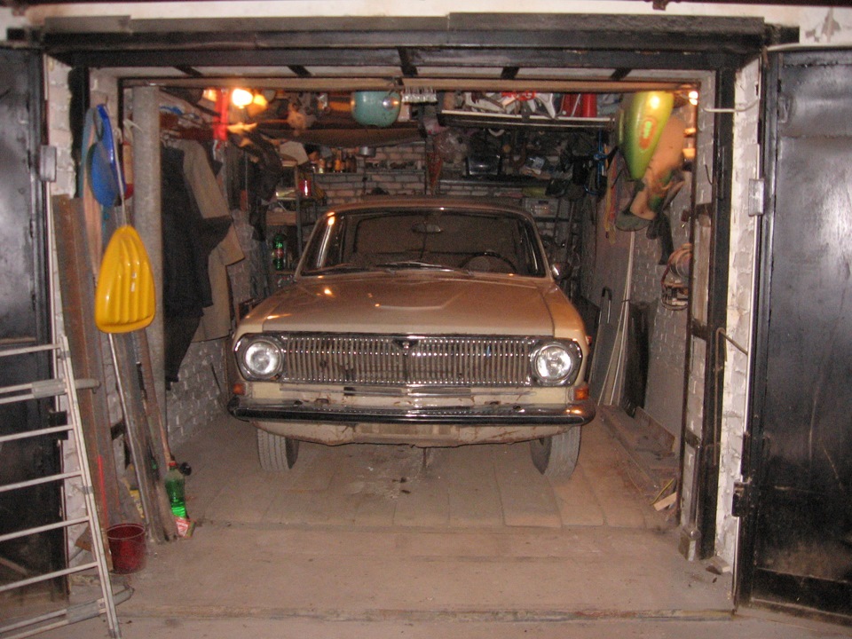 В гаражах делают машины ниже