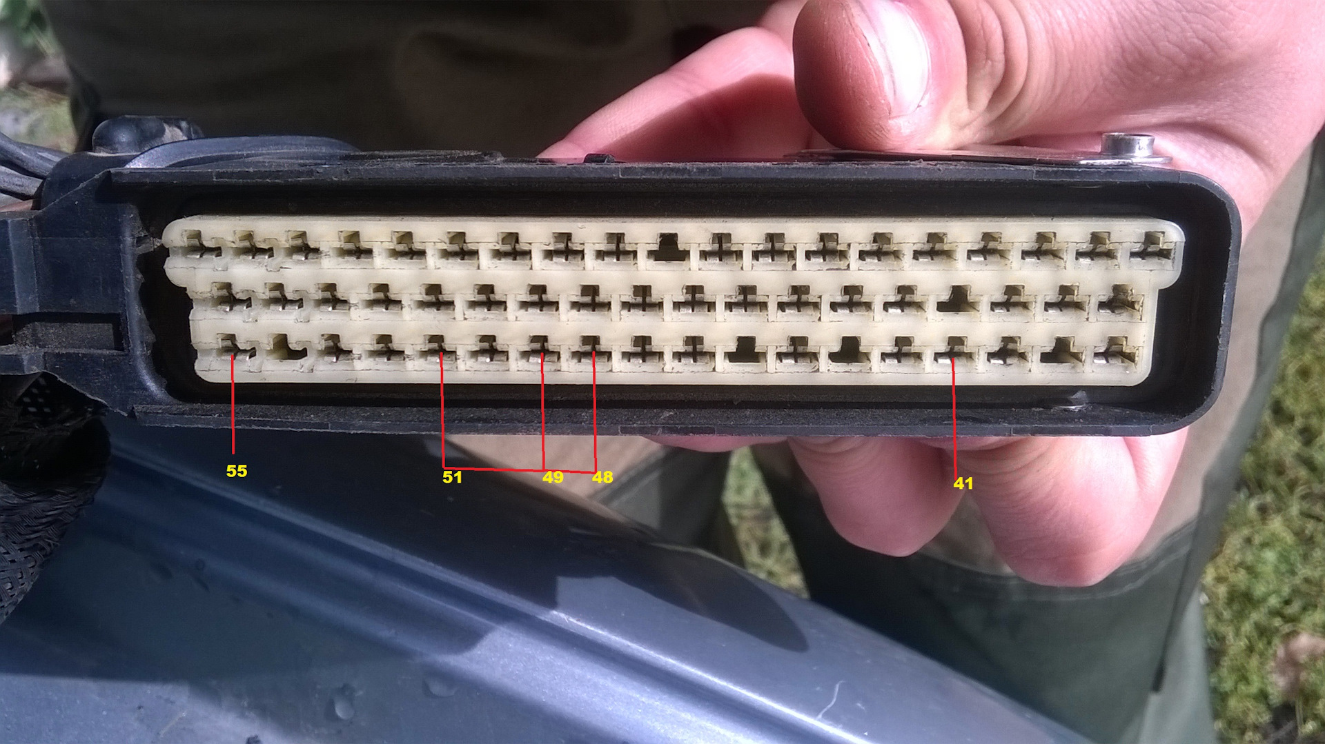 Opel Omega b 20-Pin Connector