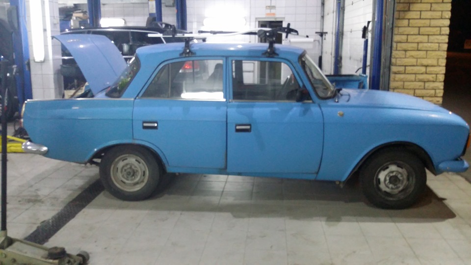 Литые диски и новая резина. — ИЖ Москвич 412, 9,9 л, 1995 года ...