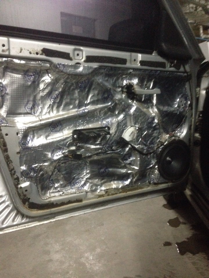 Замена передних колонок — Lada Приора седан, 1,6 л, 2008 года ...