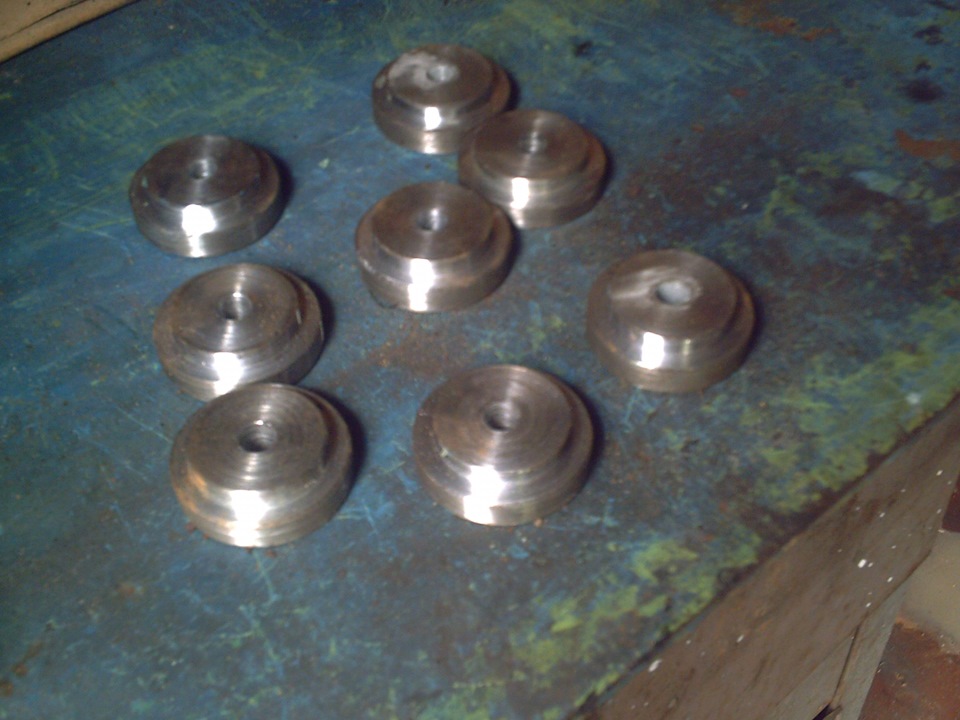 Металлические сайлентблоки переднего подрамника — Audi 80 (B3), 1,8 л ...