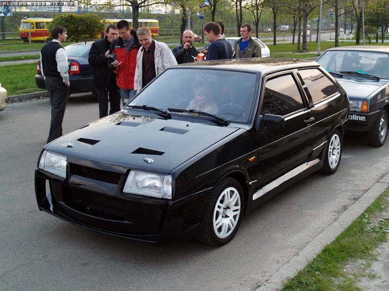 Lada 2108 черная