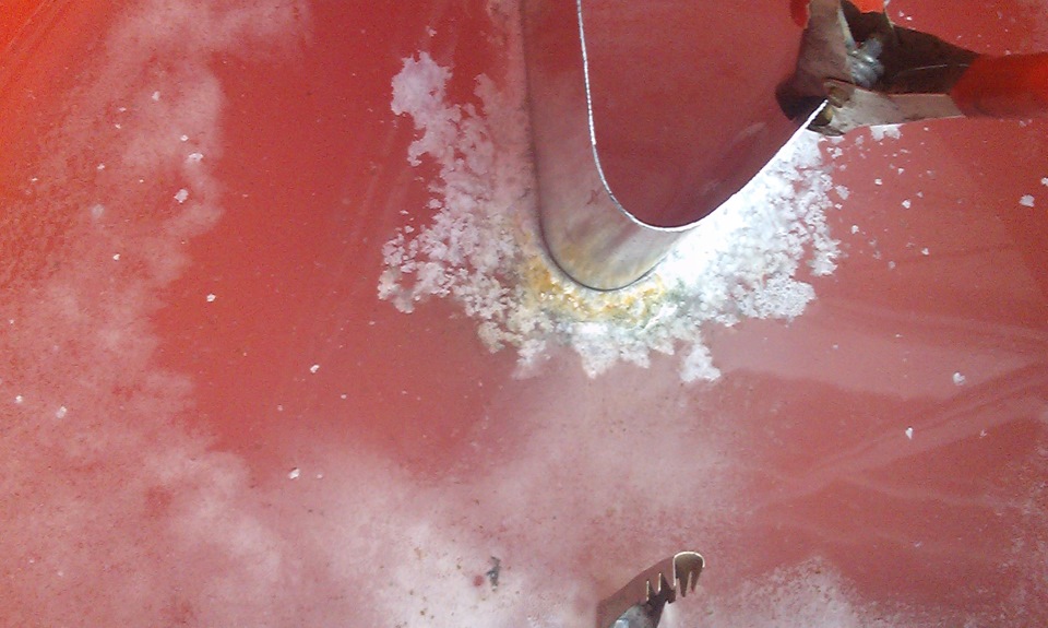 Удаление ржавчины электролизом(проба) — Lada 2109, 1988 года | кузовной ...