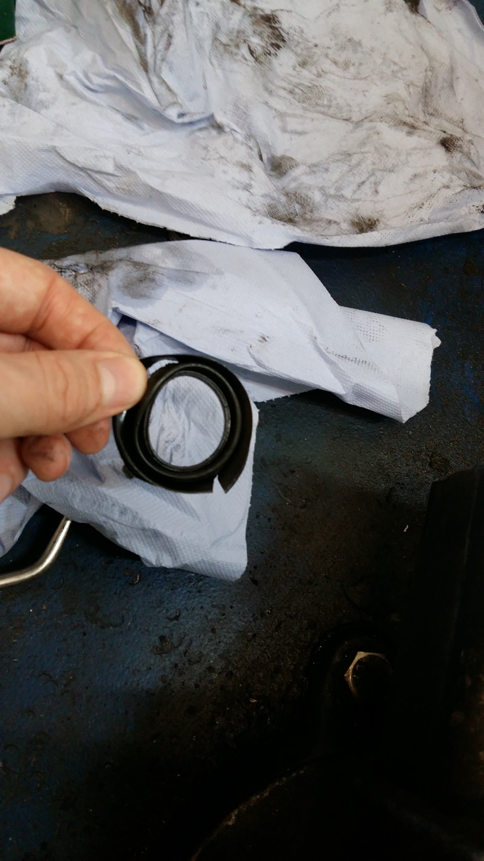 Замена пыльника суппорта — Nissan X-Trail II (t31), 2 л, 2011 года ...