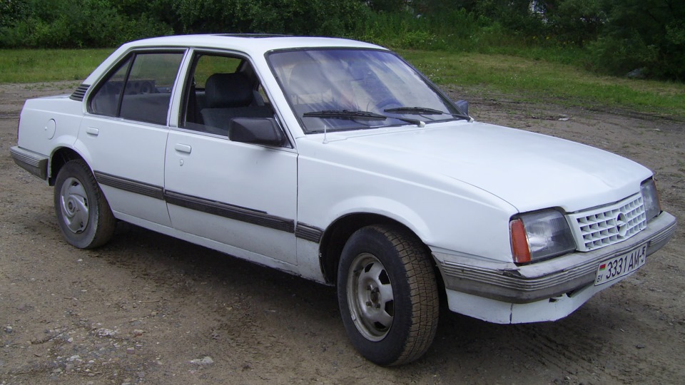 Opel Ascona 1 8