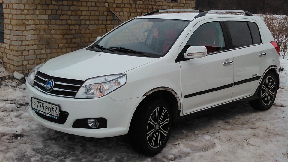 Geely mk cross фото