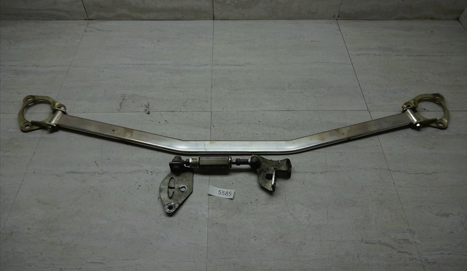 Распорка передних стоек и демпфер двигателя — Honda Civic Si (6G), 2 л ...