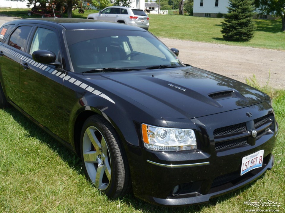 dodge magnum srt8