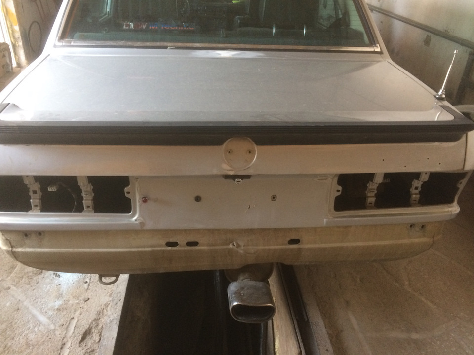 Фото в бортжурнале BMW 5 series (E28)