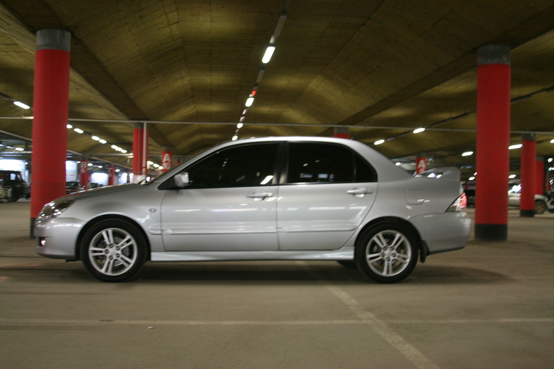 Mitsubishi Lancer IX 2 0 Sport