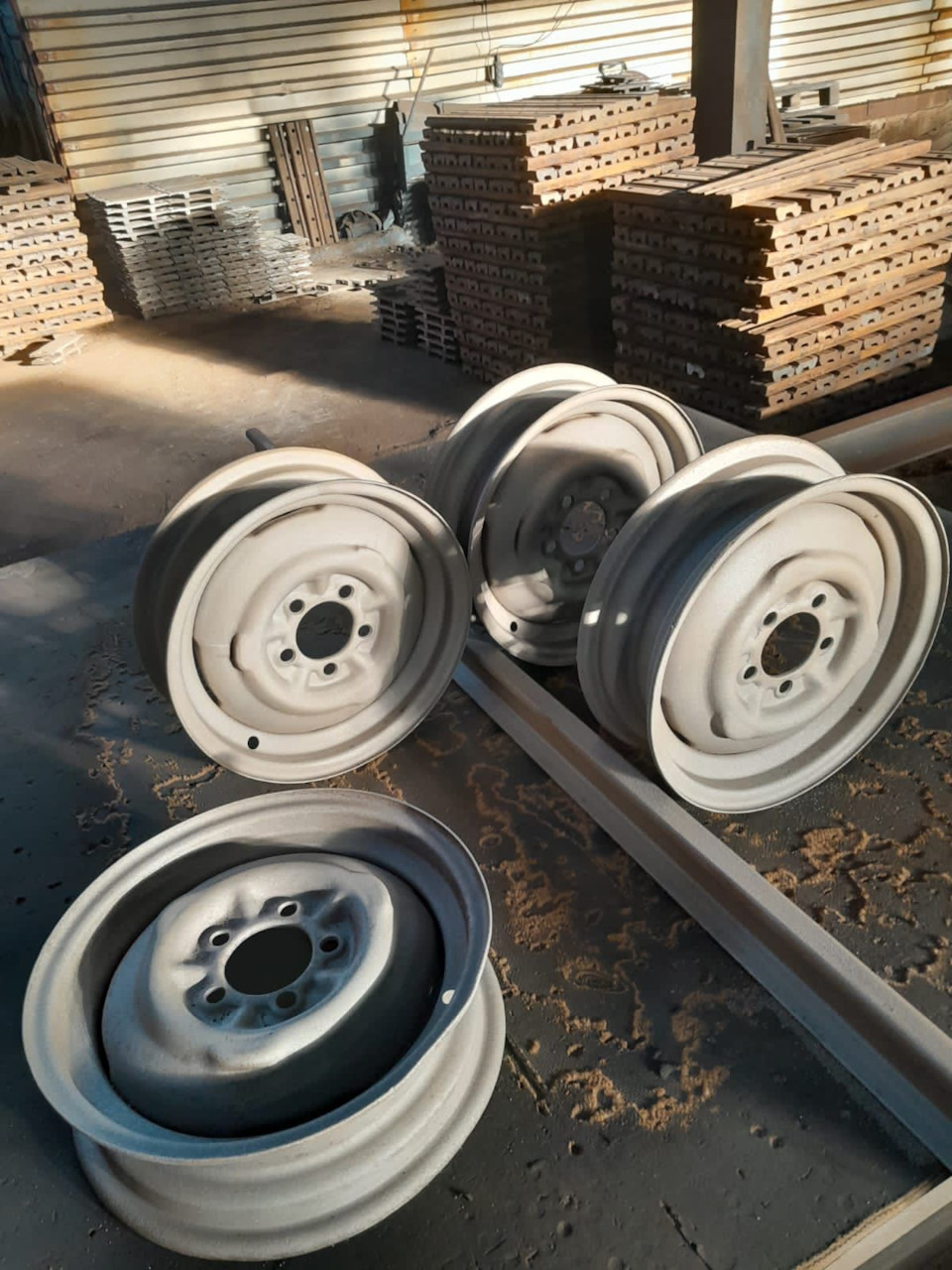 Дробеструйка и прокатка дисков — ИЖ 2715, 1,5 л, 1994 года | колёсные ...