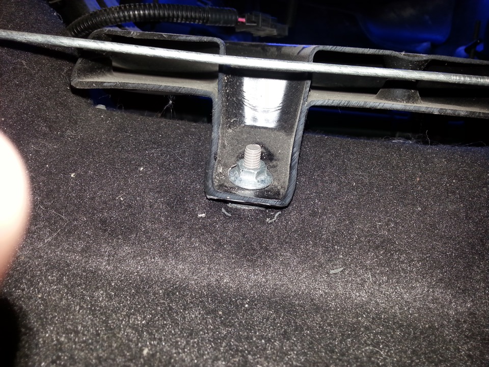 Доработка воздуховодов под седеньями для ног задних пассажиров — Lada ...