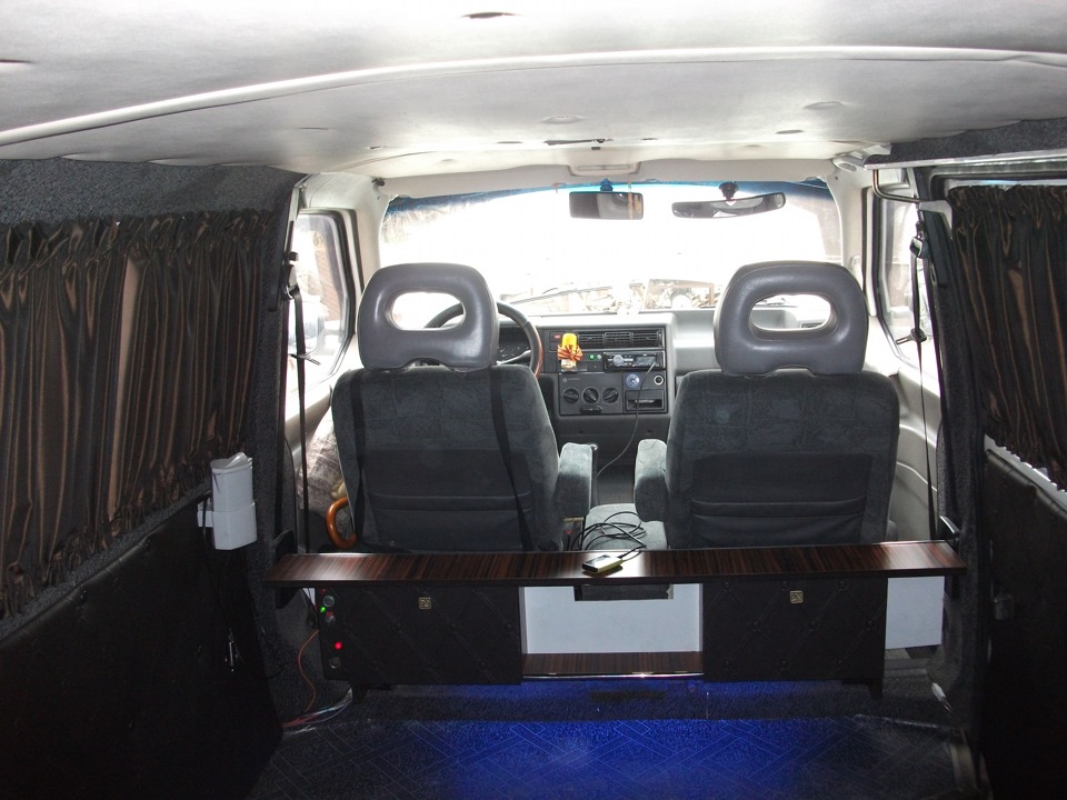 установка шторок на окна. — Volkswagen Transporter T4, 1,9 л, 1998 года ...