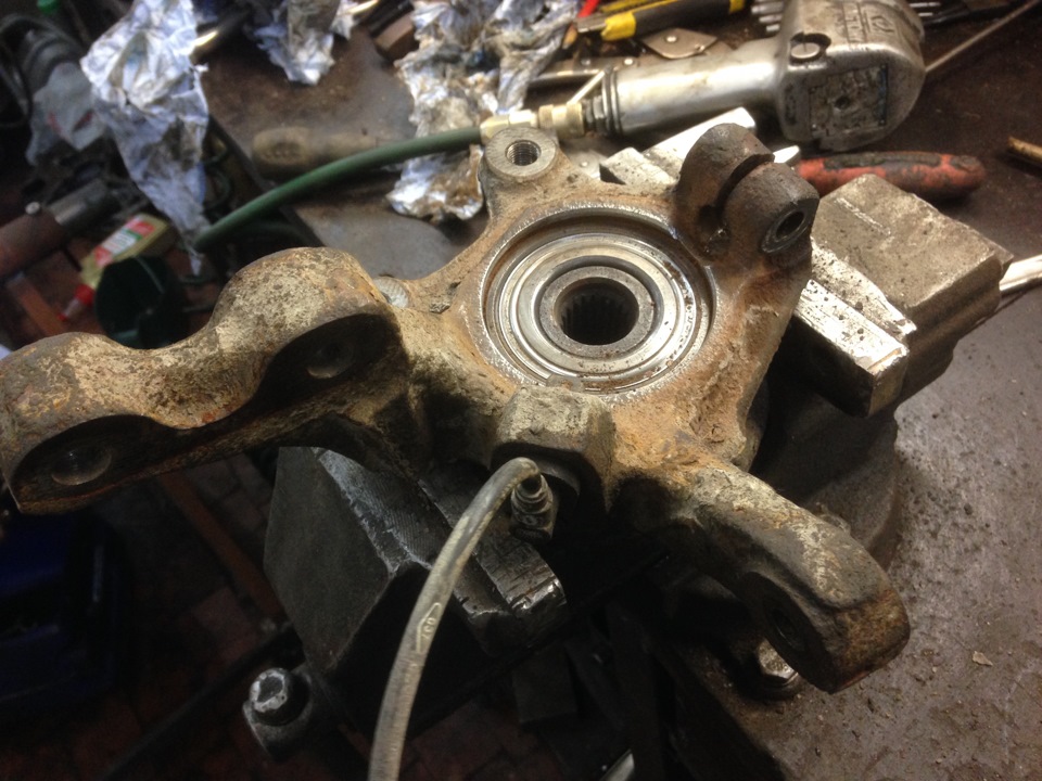 Задний подшипник рено логан 2. Замена ступичного подшипника рено логан 1. Подшипники ступицы рено логан 2008. Замена ступичного подшипника рено логан 1. Замена ступичного подшипника логан 1.