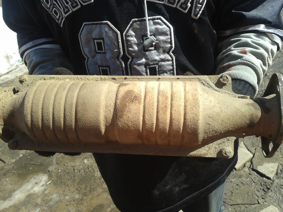 Пробил Катализатор — Honda Civic Fastback (5G), 1,6 л, 1996 года ...