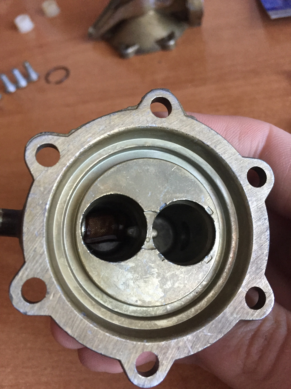 Замена ремкомплекта бензонасоса PEKAR — Lada 2101, 1,2 л, 1975 года ...