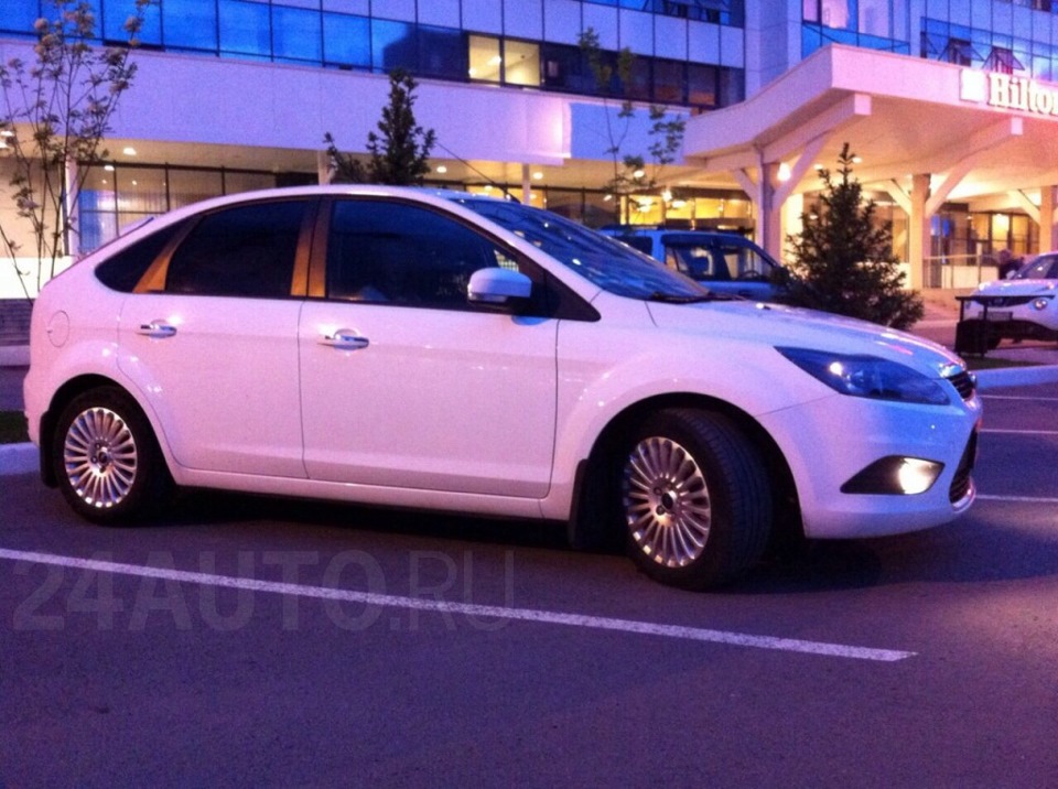 А вот и несколько фото моего Focus'а который уехал к новому хозяину ...