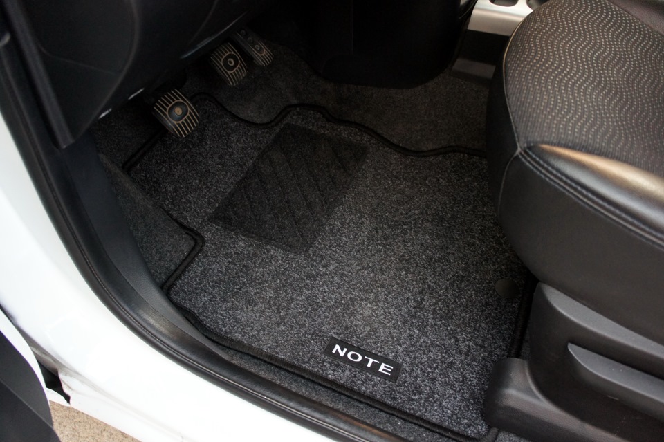 Коврики Nissan — Nissan Note (1G), 1,6 л, 2012 года | аксессуары | DRIVE2