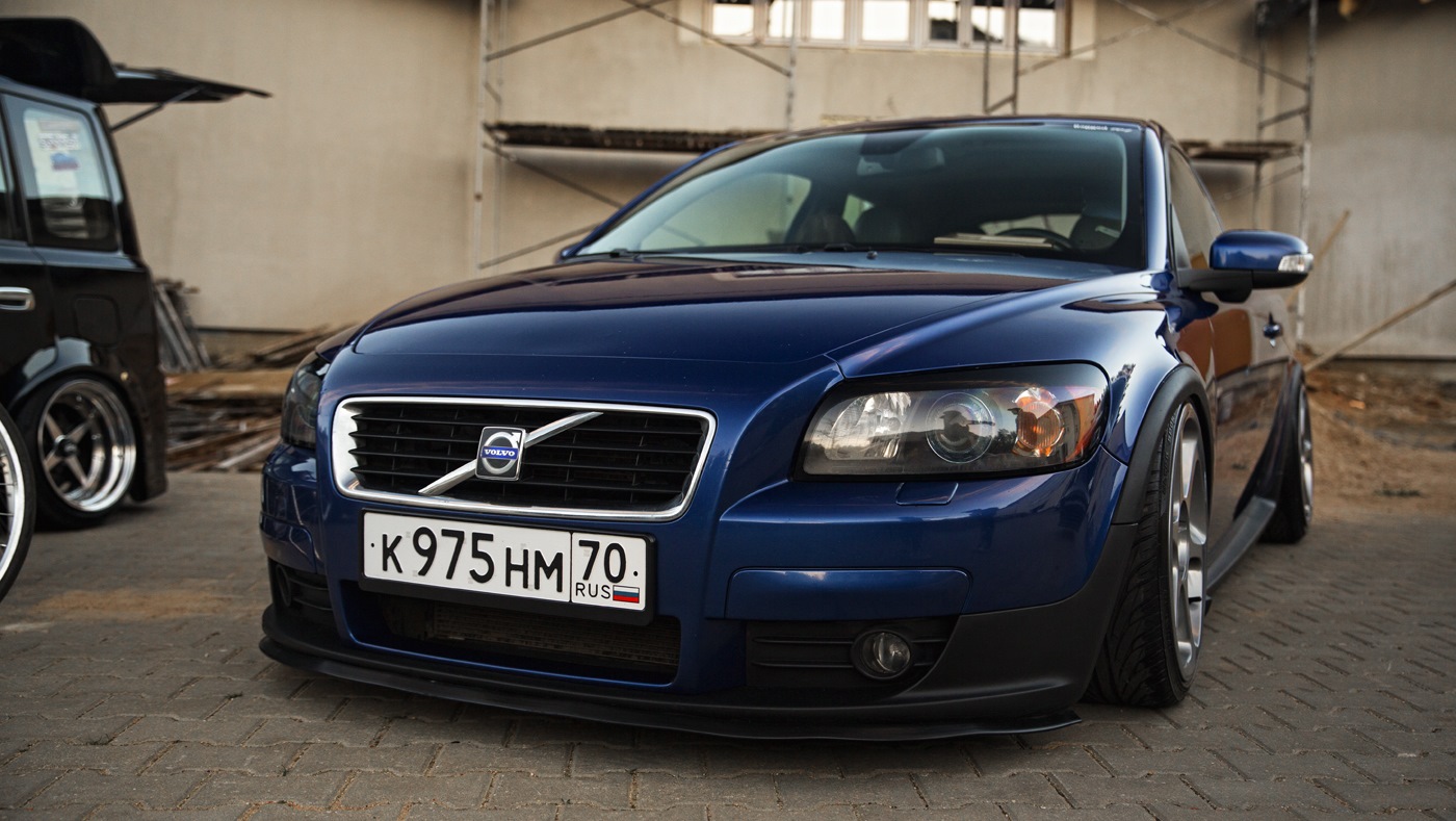 30 c 2. Volvo c30 бункер. Volvo c30 2.4 r. Ez Lip Volvo c30. Volvo 030 640.