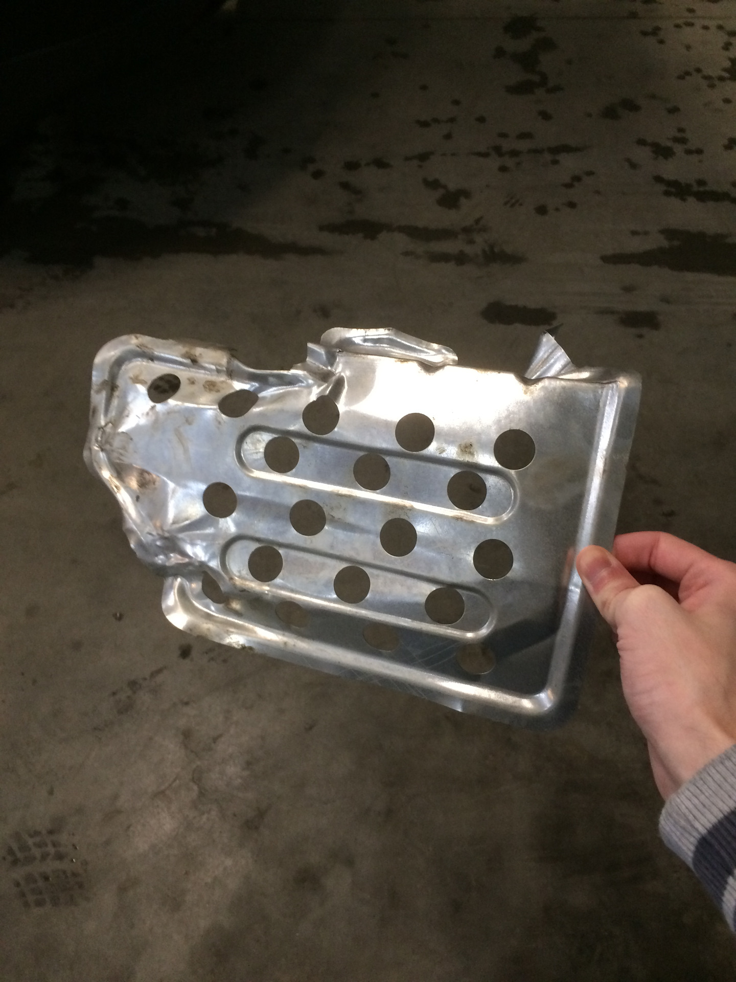 #11 Неожиданный скрежет в топливном баке — Infiniti FX (2G), 5 л, 2008 ...