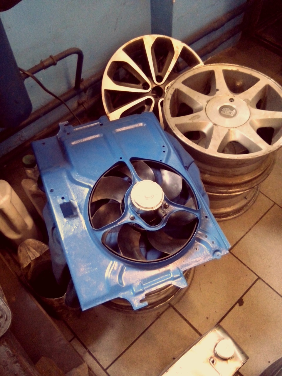 Вентилятор радиатора, карлсон:) — Ford Escort Mk6, 1,6 л, 1996 года ...