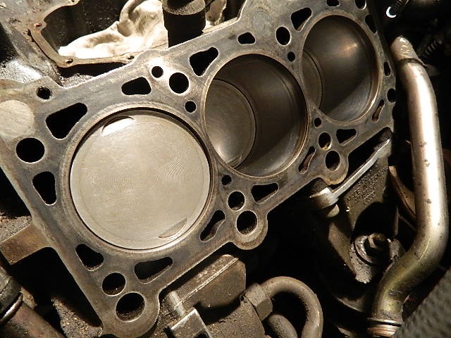 Продолжаем восстановление. Ремонт двигателя. Замена кузовных деталей ...