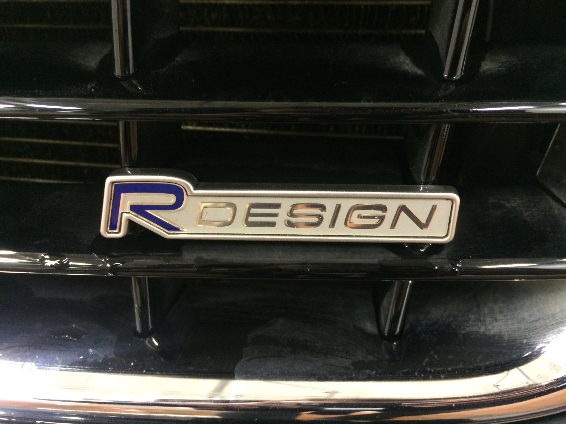 Шильдики r. Шильдик r Design Вольво. Шильдик r205. Шильдик r4r Subaru. V70r шильдик.