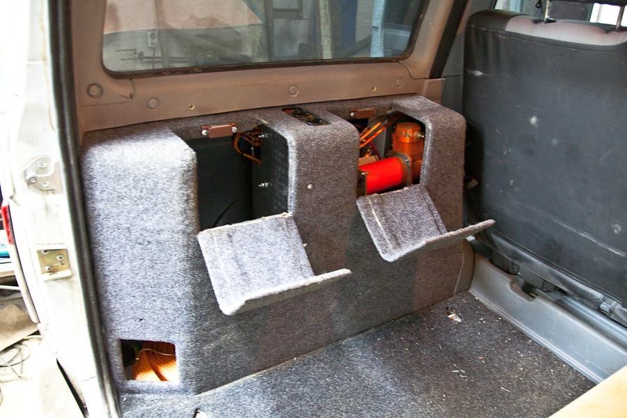 отмечают, что можно ли установить 2 сиденья в багажнике патриота автомобиля гибдд
